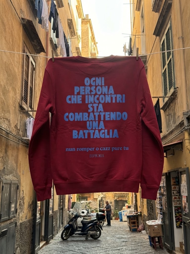 Felpa - Ogni persona che incontri sta combattendo una battaglia, nun romper o cazz pur tu
